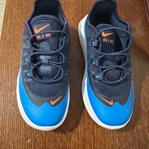 Nike toddler boy tennis shoes- never worn